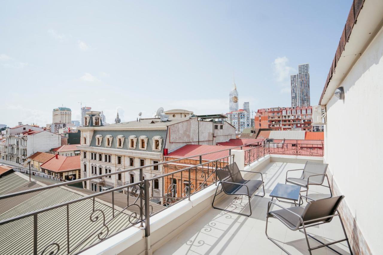 West Apart Hotel 巴统 外观 照片