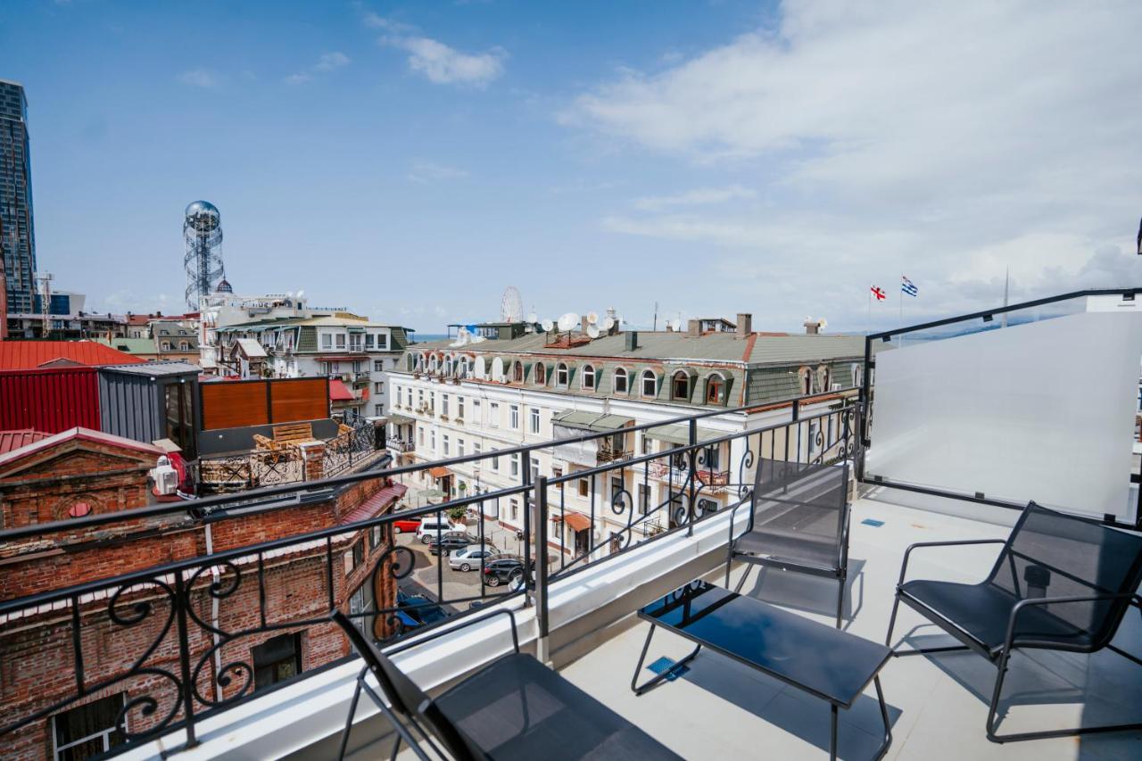 West Apart Hotel 巴统 外观 照片